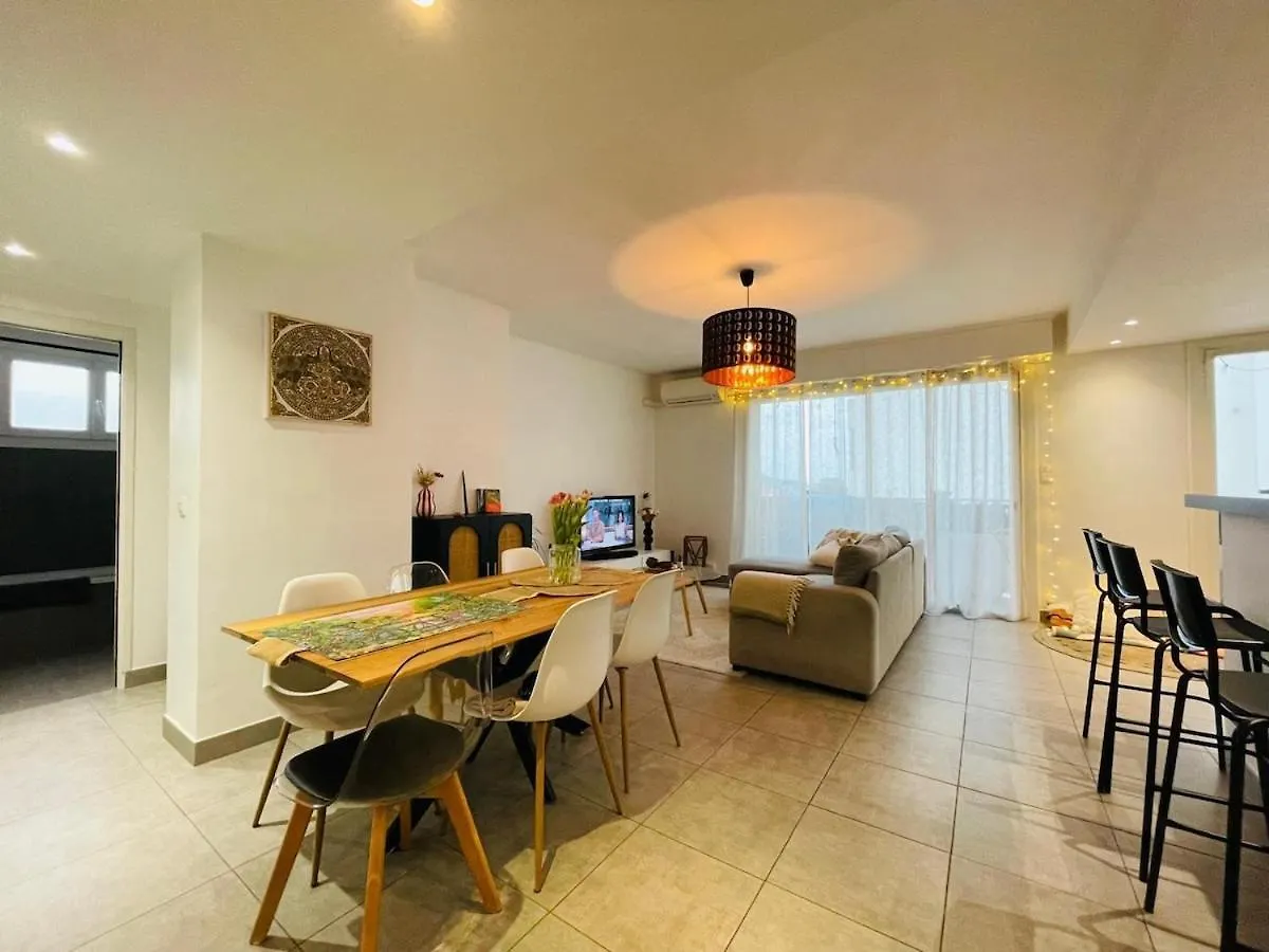 Bel Appartement Lumineux Avec Balcon Le Cannet 0*,  France